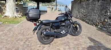 moto v7  stone