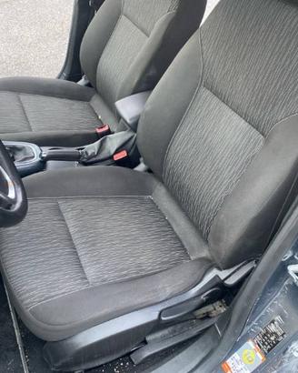 SEDILI ANTERIORI E POSTERIORI OPEL ASTRA J 2015