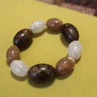 Bracciale rigido con pietre colorate