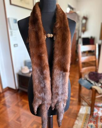 Stola in visone vintage co chiusura decorativa