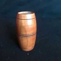 bussolotto per il gioco dei dadi