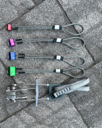 Kit 1 friend e 4 nuts per arrampicata