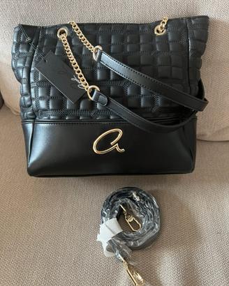 Borsa Axel