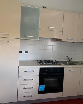 Cucina cm 250 + 12 spallina