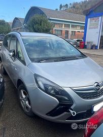 Vari pezzi di ricambio OPEL ZAFIRA