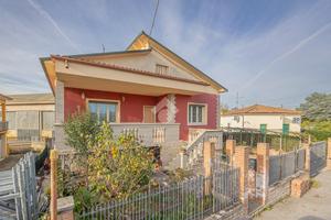 VILLA SINGOLA A SANT'AMBROGIO DI VALPOLICELLA