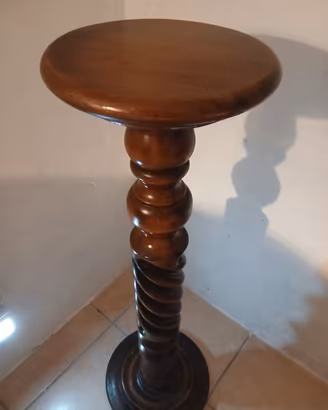 tavolino a colonna 