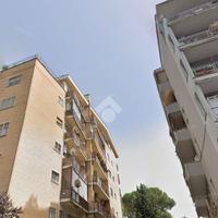 2 LOCALI A ROMA