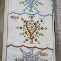 loviricami asciugamani puro lino ricamati a mano 