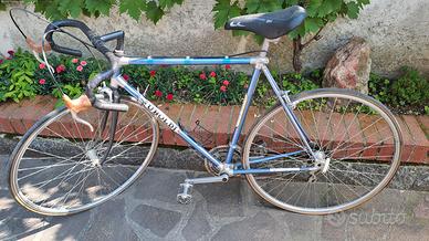 Bicicletta da corsa artigianale italiana vintage