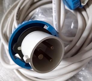 Cavo prolunga 10m spina industriale 32A presa 16A