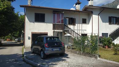 Villa 200mq su due piani con piccoli terreni