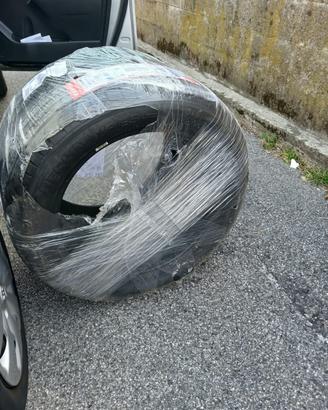 Gomme 225/55R19 nuovi