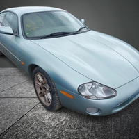 2001 JAGUAR XK8 COUPE
