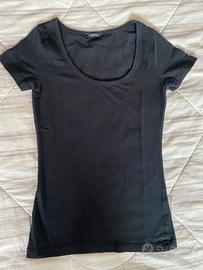 T-shirt nera Motivi tg. S