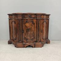 CREDENZINO IN NOCE STILE BAROCCO VENEZIANO