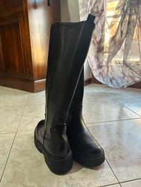 Stivali Geox taglia 38