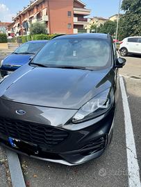 Ford kuga anno 2022
