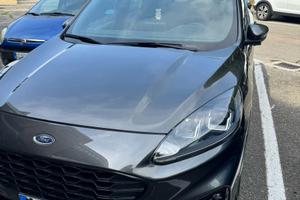 Ford kuga anno 2022
