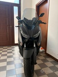 xmax 300 2019
