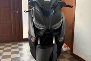 xmax 300 2019