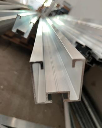 Profili e accessori  per fotovoltaico