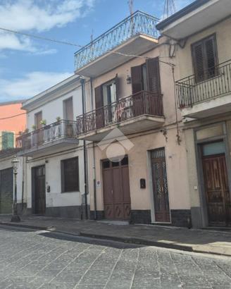 CASA INDIPENDENTE A PIEDIMONTE ETNEO
