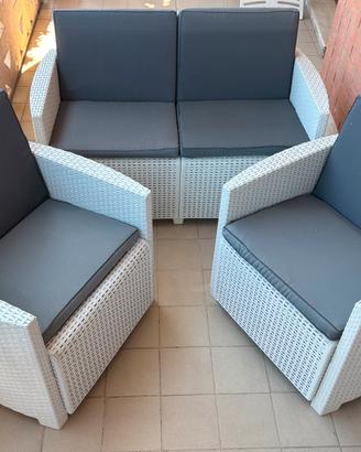 Divano 2 posti con 2 Poltrone in rattan per estern