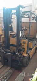 Carrello elevatore elettrico portata 16 q.li marca