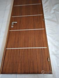 porta in legno colore ciliegio puro legno 