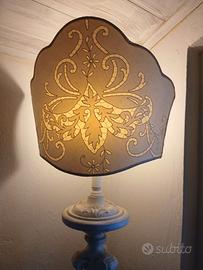 Lampada da terra, in stile shabby