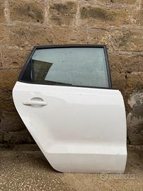 Portiera posteriore polo v