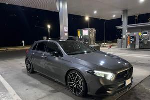 MERCEDES A35 AMG (garanzia, tetto, s+, ambient)