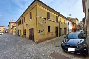 CENTRO 4 LOCALI 110mq IN BIFAMILIARE CON BALCONE