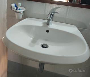 OGGETTI PER BAGNO . 