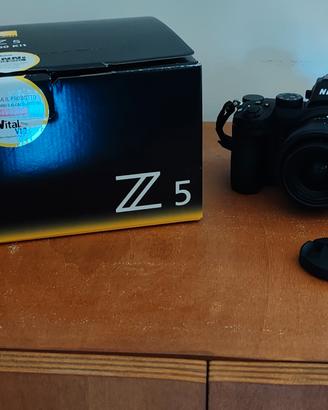 NIKON Z5 COME NUOVA CON ACCESSORI 