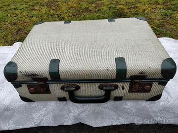 Valigia vintage ideale per auto d'epoca,