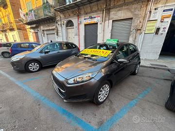 Ford Fiesta 1.2 60CV Black & White Edition FINANZI