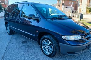 crysler voyager benzina gpl