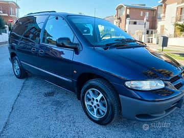 crysler voyager benzina gpl