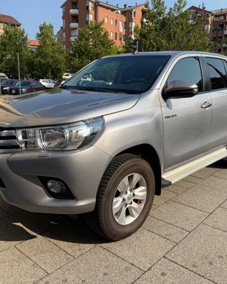 Toyota Hilux 2.4 D-4D 4WD 4 porte Double Cab Comfo
