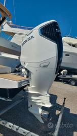 Fuoribordo Honda BF350 bianco 2025 20 ore di moto