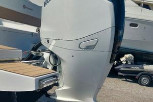 Fuoribordo Honda BF350 bianco 2025 20 ore di moto