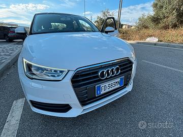 Audi A1 Sback 1.6 Tdi Stronic 116cv