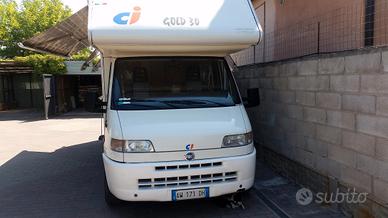 camper mansardato CI 30 Gold