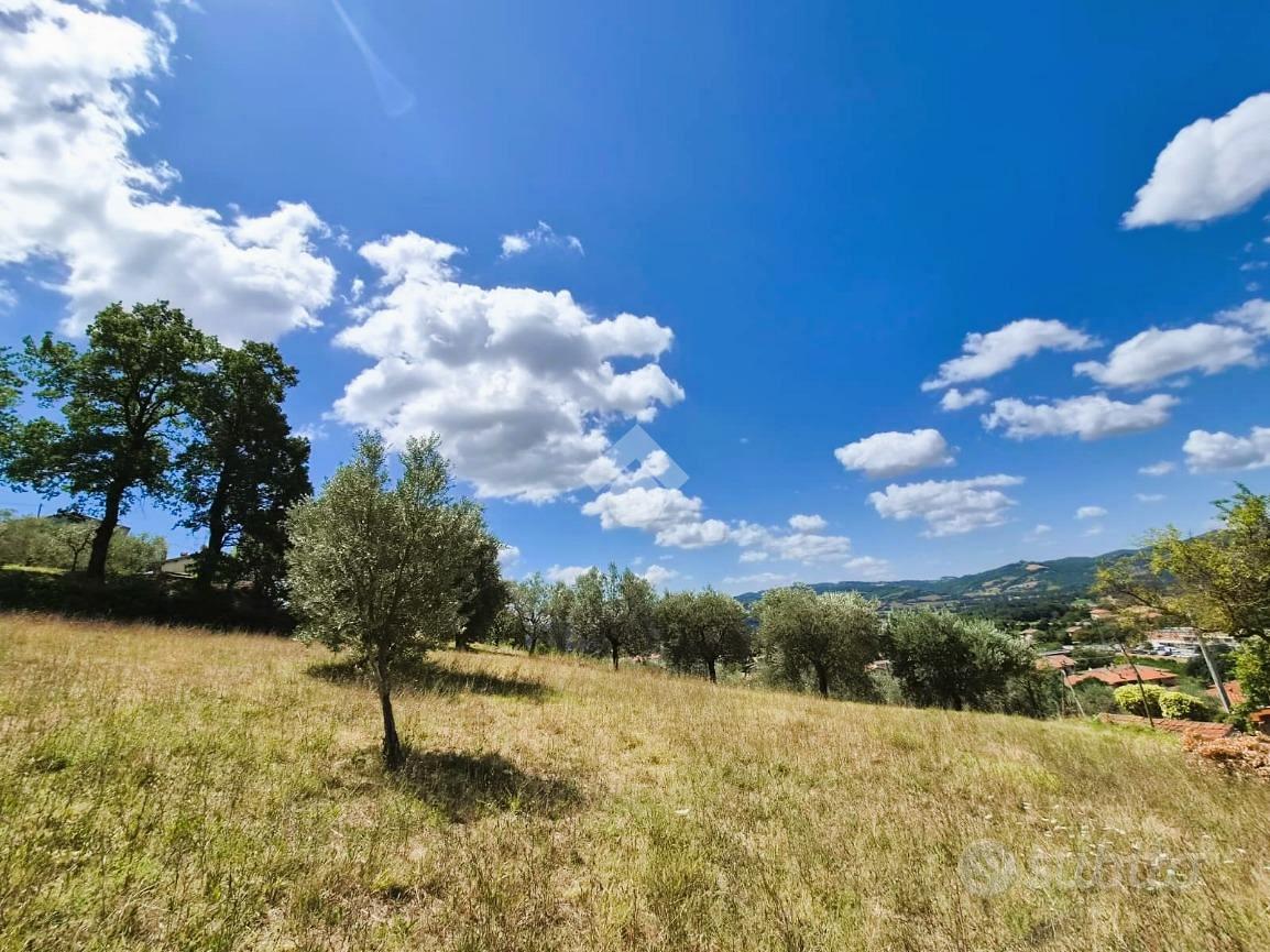 TER. AGRICOLO A GUBBIO - Vista 3