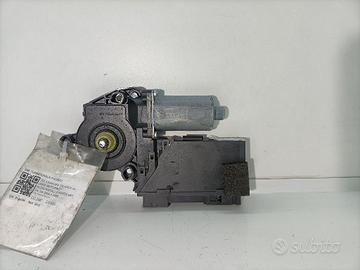 MOTORINO ALZAVETRO ANTERIORE DESTRA VOLKSWAGEN Tou