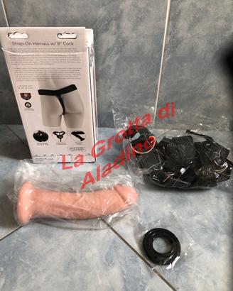 Dildo Pipedream 20 cm strapon con cintura