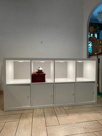 Mobile IKEA KALLAX con luci integrate PERFETTO