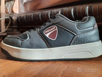 DUCATI  GUARDARE DESCRIZIONE !